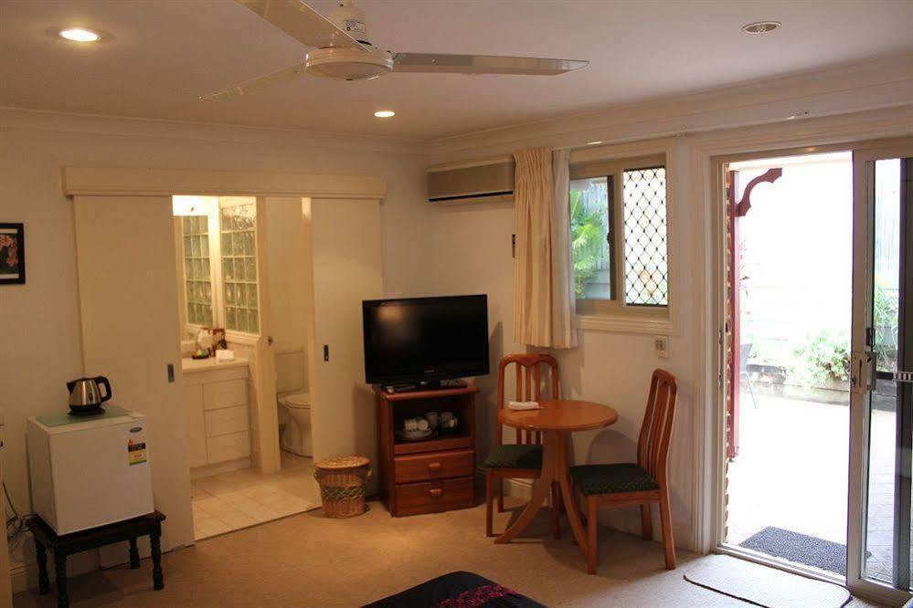 Ruskin House Teluk Byron Bagian luar foto